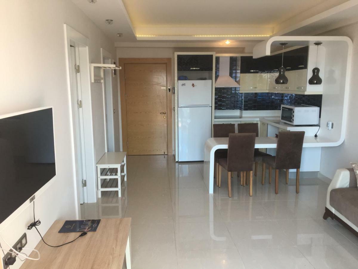 Azura Park Apartment มาห์มุตลาร์ ภายนอก รูปภาพ